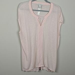 SOLD!!!!White House Black Market Top